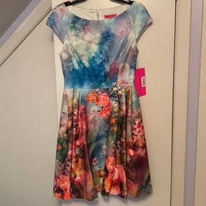 BETSEY JOHNSON Floral Fit & Flare Scuba Dress New with tags